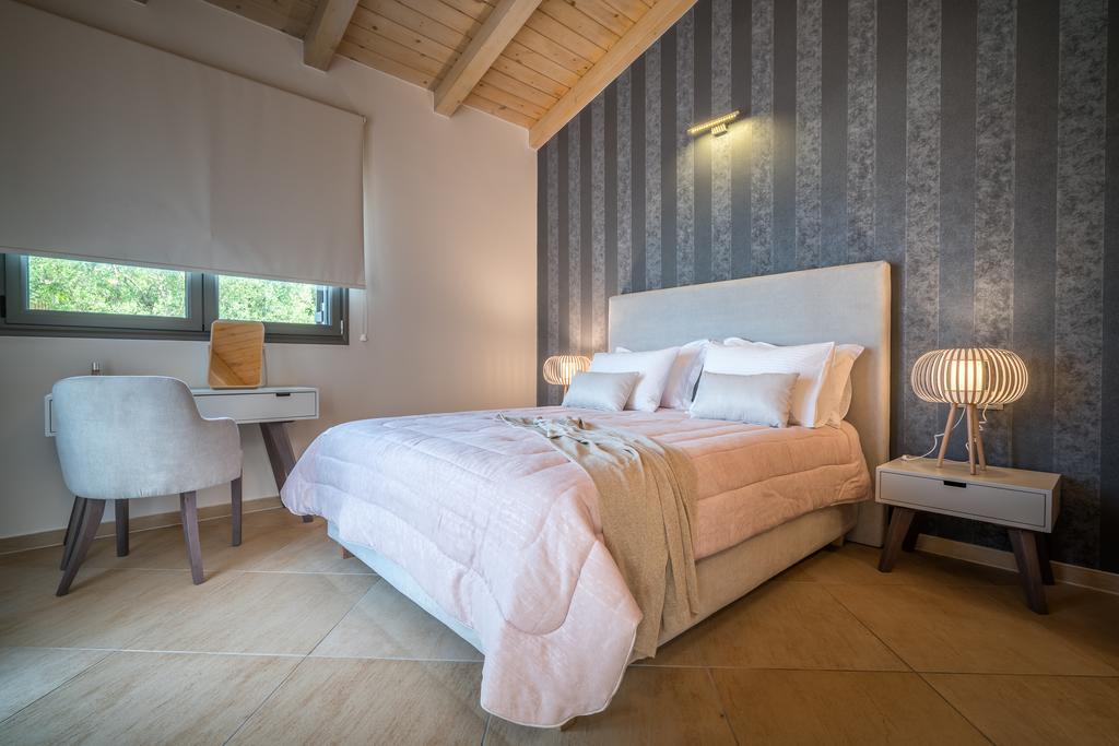 Villa Merovigli - Sea Views & Private Pool, Ideal For Large Groups, By Zantewize Tragaki Exterior photo