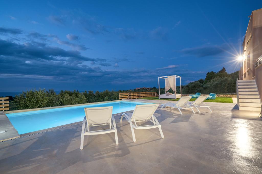 Villa Merovigli - Sea Views & Private Pool, Ideal For Large Groups, By Zantewize Tragaki Exterior photo